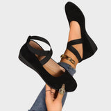Lorie | Crossed Shoes