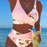 Bikini with contrasting floral print and cutout