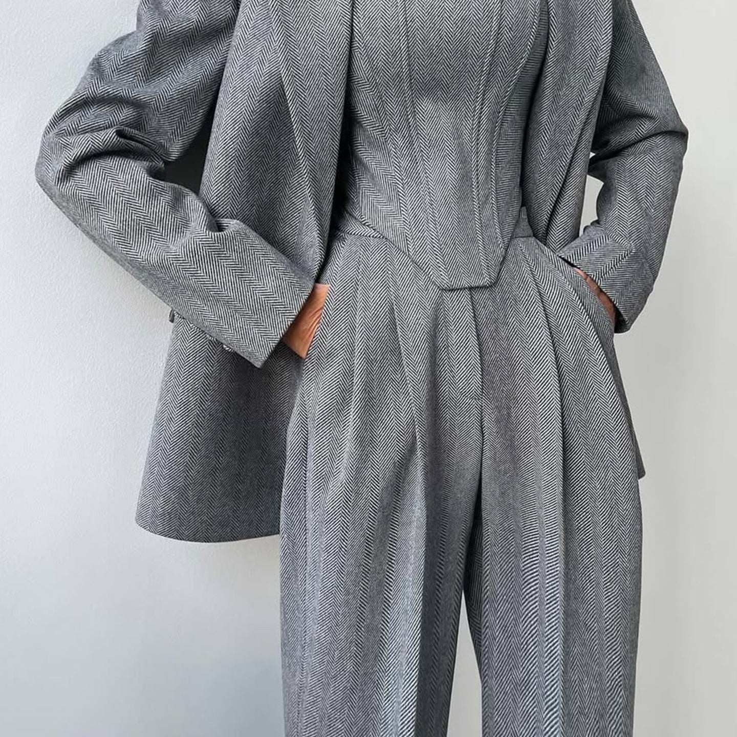 Dolce™ - Three-Piece Suit with Double-Breasted Blazer