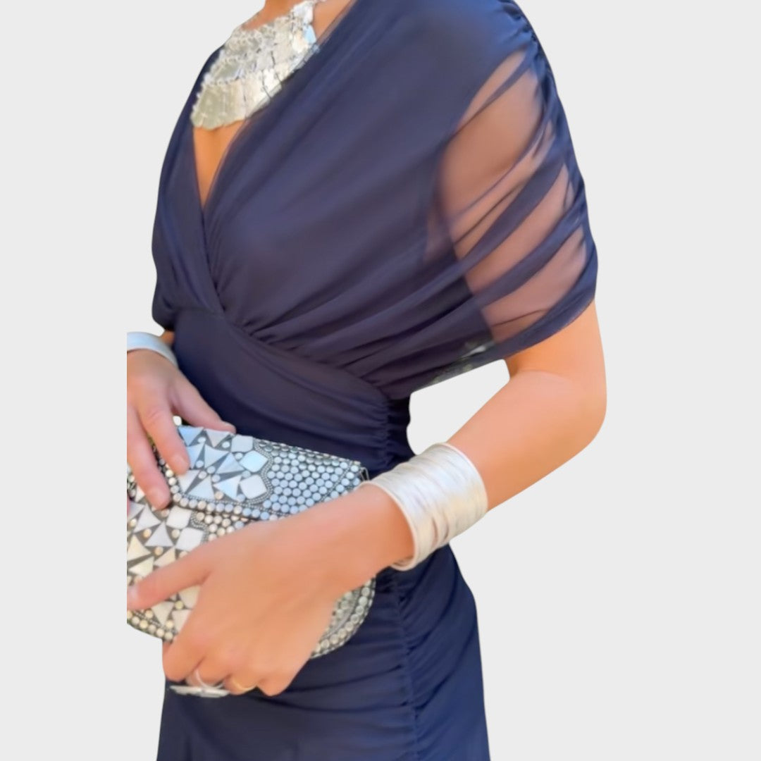 Lora - Long Dress with V-Neck