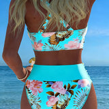 Bikini with contrasting floral print and cutout