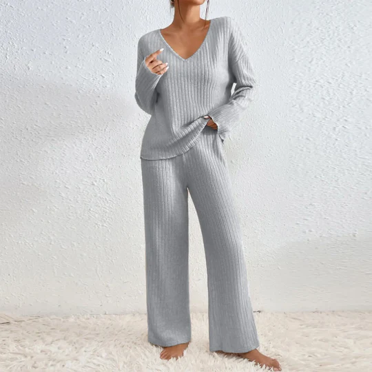 Vivienne Two-Piece Set with Top and Pants